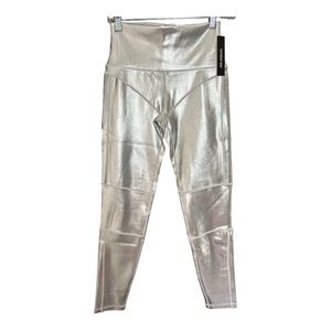 SECNDNTURE NWT Silver leggings spandex stretch.